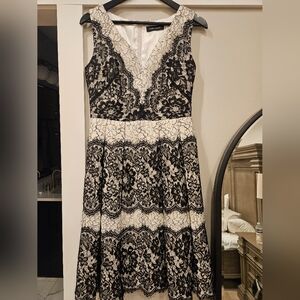 Ivanka Trump Womens sz 6 Lace A-Line Dress